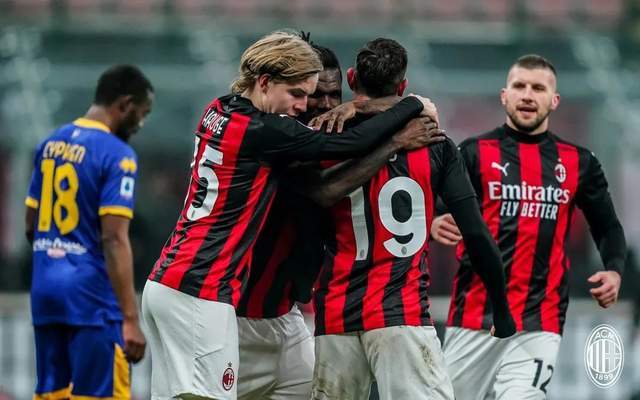 ng体育官网- 贝拉尔迪梅开二度，萨索洛力克卫冕冠军  