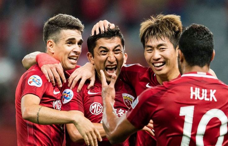 ngsports- 洛里昂老将宣布赛季末退役，球迷深情送别仪式  